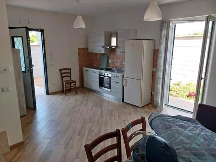 Casa quadrilocale in vendita in Via delle Magnolie, Tolfa