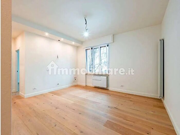 Appartamento trilocale in vendita in Via Federico dAntiochia, Firenze