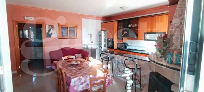 Appartamento trilocale in vendita in Via Cesare Augusto SantArpino Ce, SantArpino