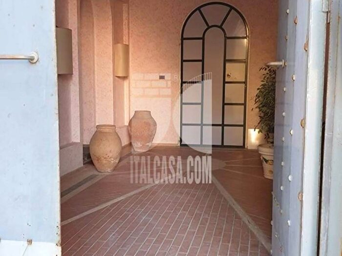 Appartamento trilocale in affitto in via cavour, Centro, Crotone