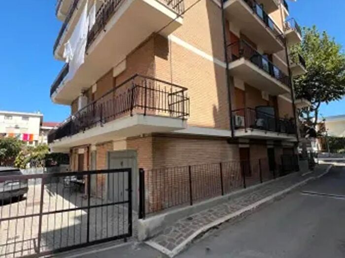 Appartamento trilocale in vendita in Viale Alcione, Francavilla Al Mare