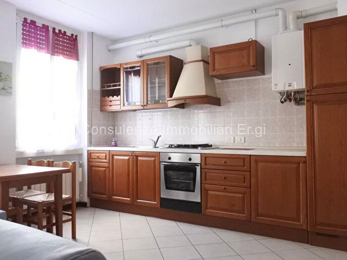 Appartamento bilocale in affitto in Via Varese, Centro, Garbagnate Milanese