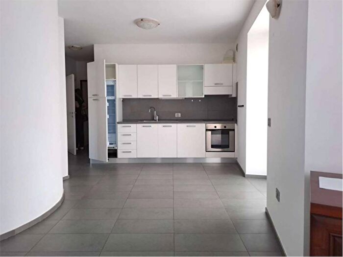 Appartamento bilocale in affitto in Via della Cervara, Centro Storico, Trento