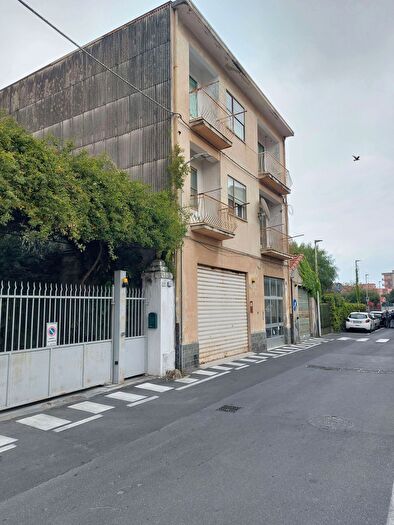 Appartamento con 8 locali in vendita in Via Papa Giovanni XXIII, Albenga