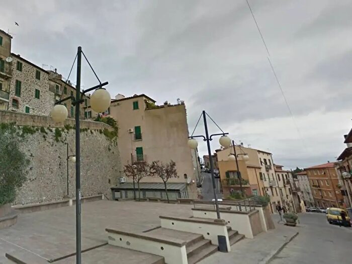 Appartamento con 7 locali in vendita in Via Torta, Manciano