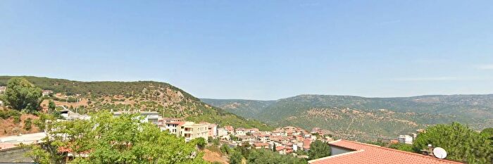 Casa con 7 locali in vendita in Via Goceano, Nuoro