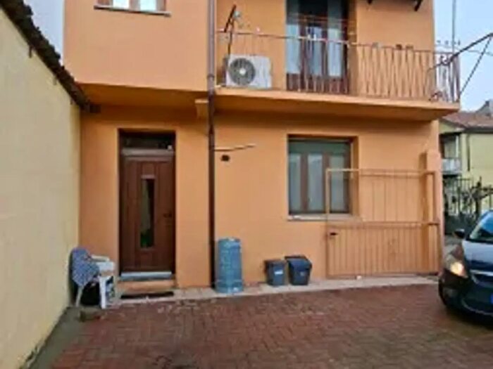 Casa quadrilocale in vendita in Via Riccardo Rossi, Dorno