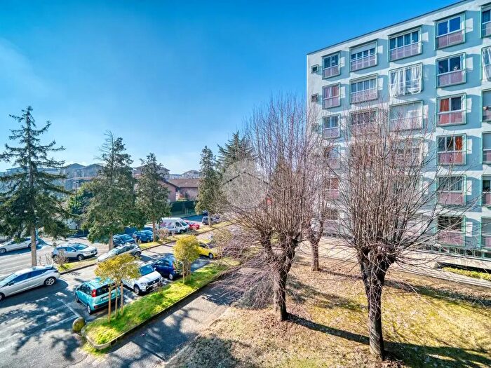 Appartamento quadrilocale in vendita in Via Sestriere, Rivoli