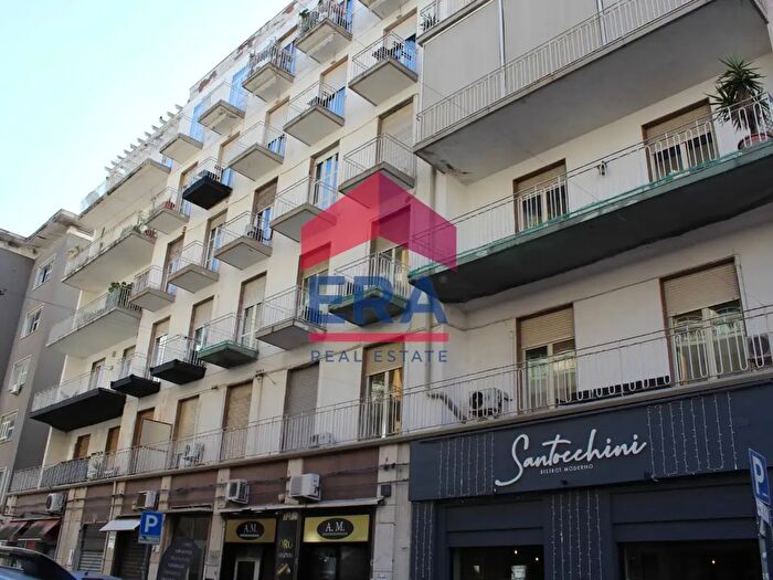 Appartamento quadrilocale in affitto in Via Pasubio, Catania