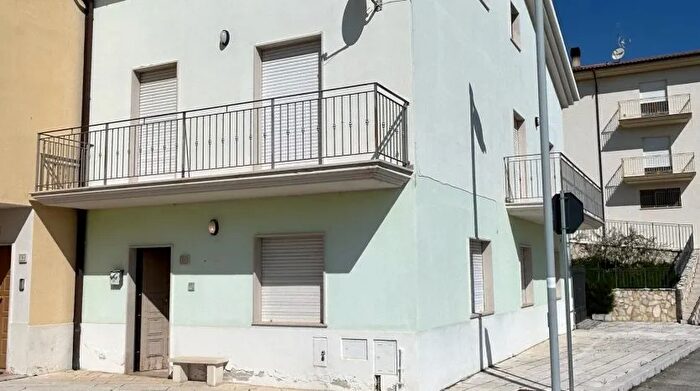 Casa trilocale in vendita in San Giuliano di Puglia Via Vittorio Veneto San Giuliano di Puglia, San Giuliano Di Puglia