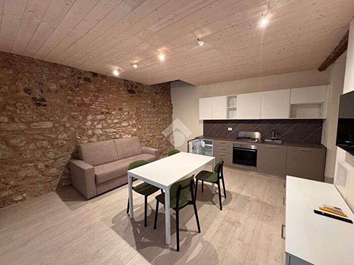 Appartamento monolocale in affitto in Vicolo Ranzanici, Centro, Iseo