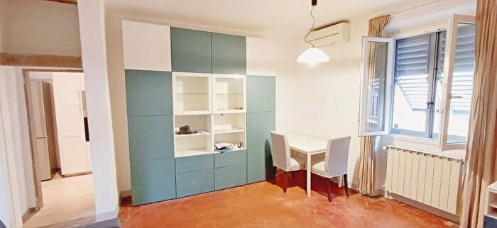 Appartamento trilocale in affitto in Via dei Servi Firenze, Firenze