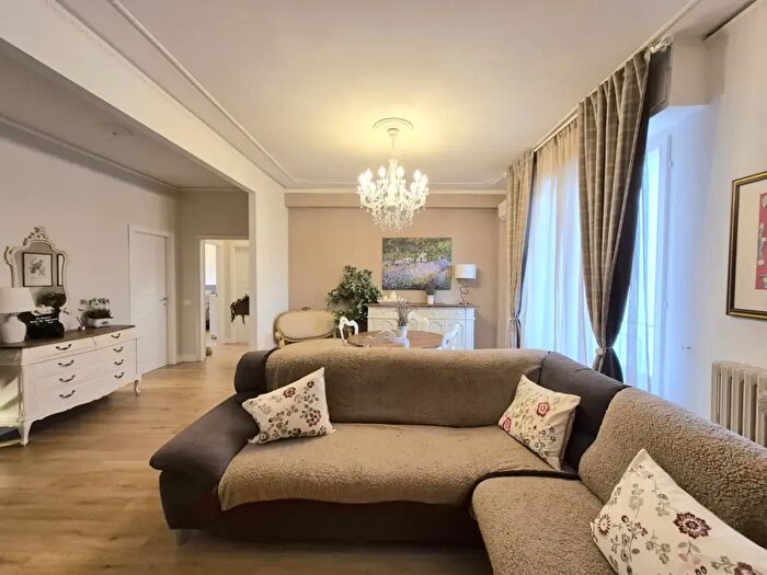 Appartamento con 5 locali in vendita in Via Fratelli Rosselli, Rufina