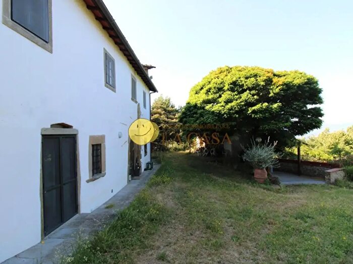 Casa con 18 locali in vendita in Castelfranco Piandiscò