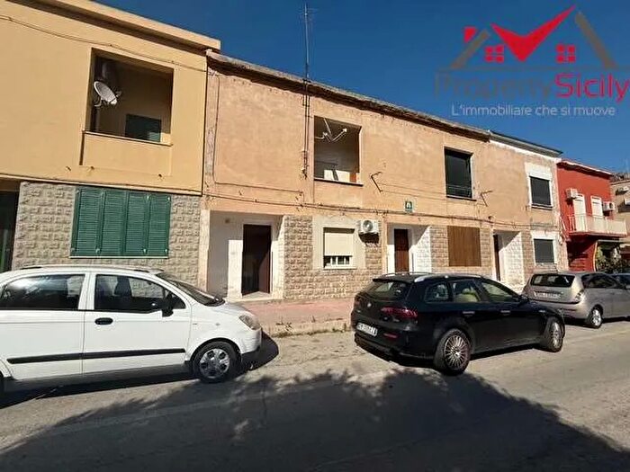 Casa con 5 locali in vendita in Porto Empedocle