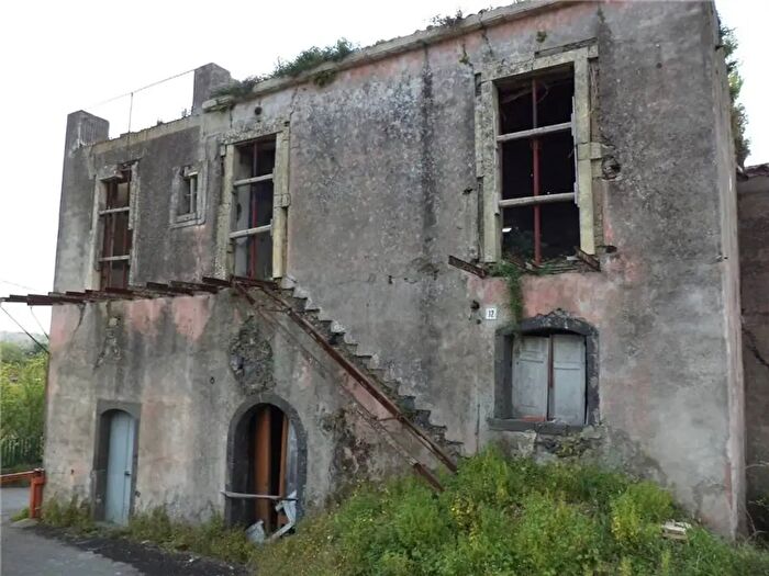 Casa con 6 locali in vendita in Via Strada, Giarre