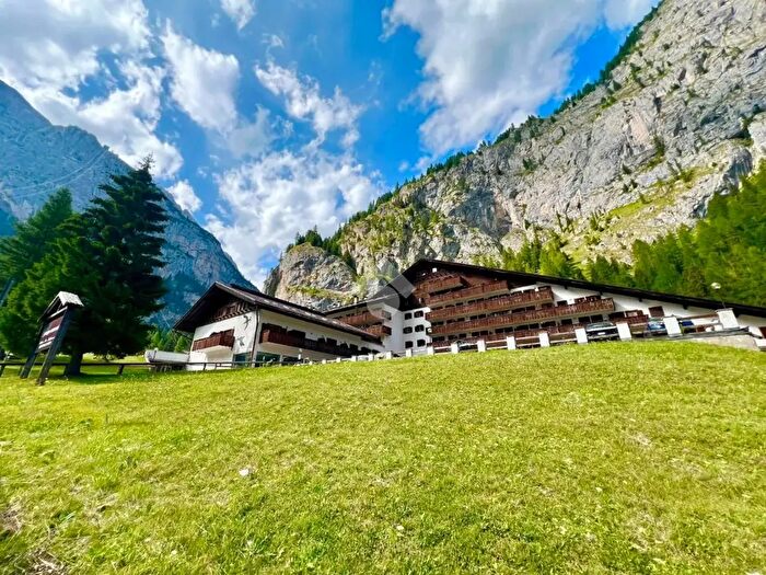 Appartamento trilocale in vendita in Località Malga Ciapela, Rocca Pietore