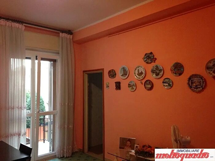 Appartamento trilocale in affitto in Via Arno, Bologna
