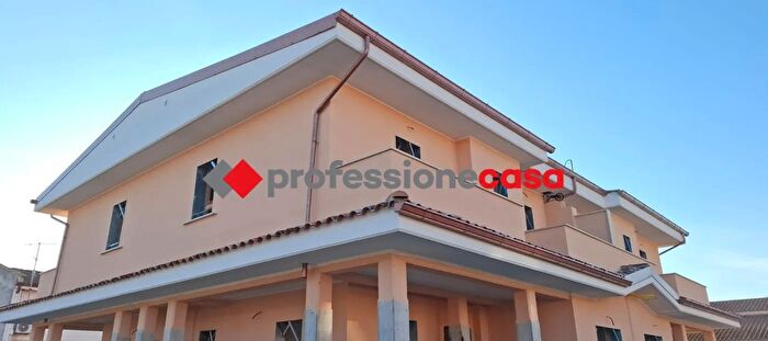 Casa quadrilocale in vendita in Via Amalfi, Pomezia