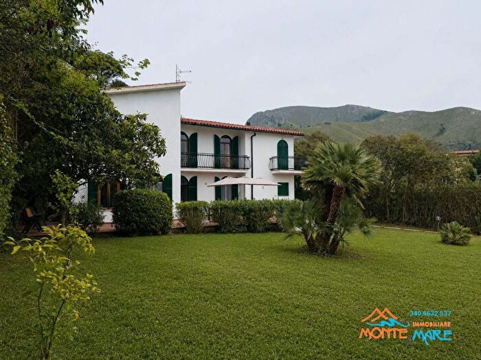 Casa quadrilocale in affitto in Centro, Sperlonga