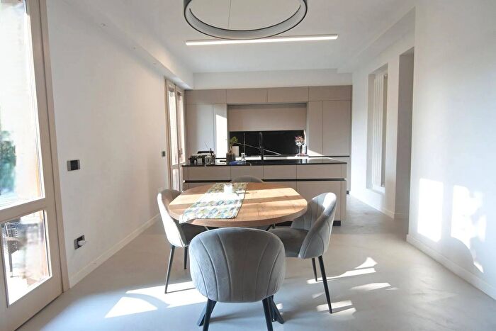 Casa con 6 locali in vendita in Via Saverio Agliana, Agliana