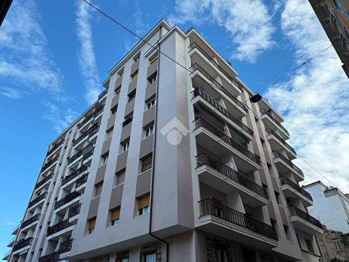 Appartamento bilocale in vendita in Via S Vito, Trieste