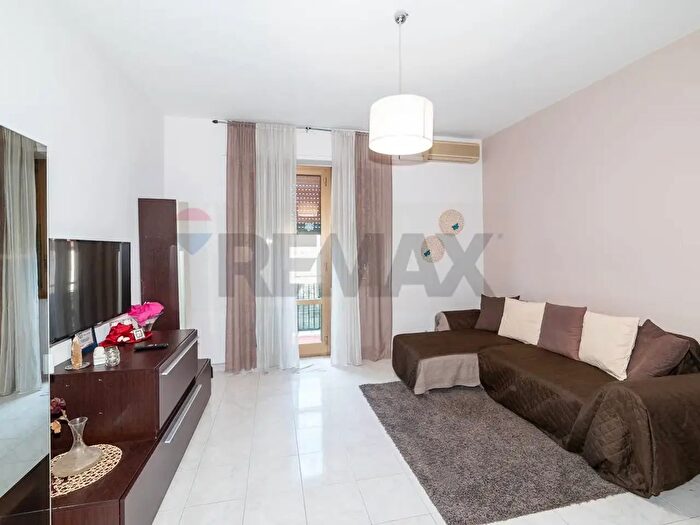 Appartamento trilocale in vendita in Via Armando Diaz, Catania