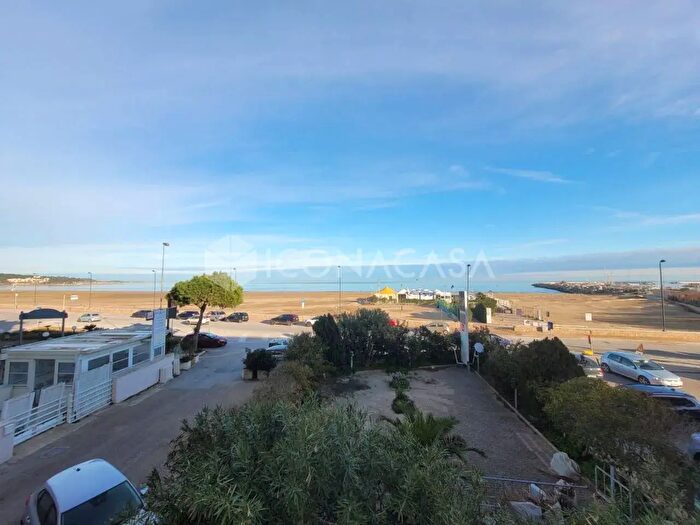 Appartamento trilocale in vendita in Via Luigi Einaudi, Vieste