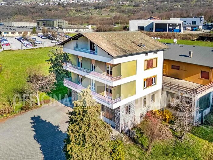 Appartamento con 5 locali in vendita in Via Nazionale Est, Berbenno Di Valtellina