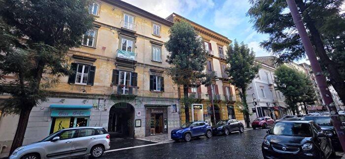 Appartamento trilocale in vendita in Corso Trieste, Caserta