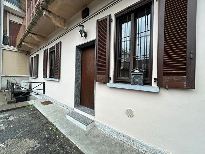 Appartamento trilocale in vendita in Via Vittorio Emanuele, Cabiate