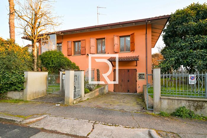 Casa con 5 locali in vendita in Cervia