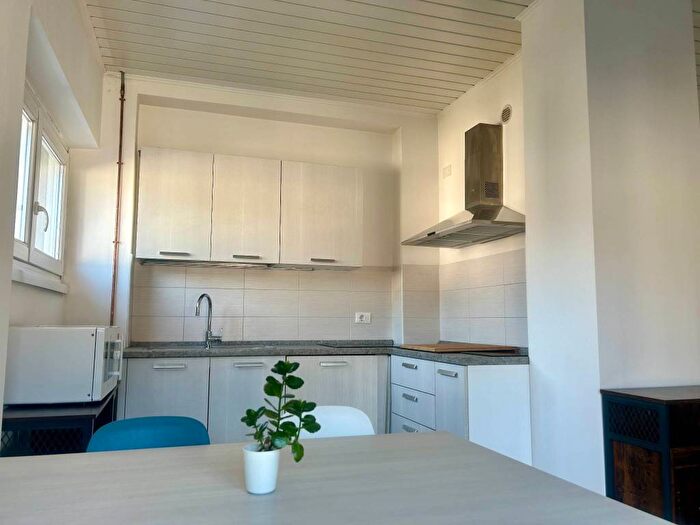 Appartamento con 5 locali in affitto in Largo Medaglie dOro, Bolghera Ospedale, Trento