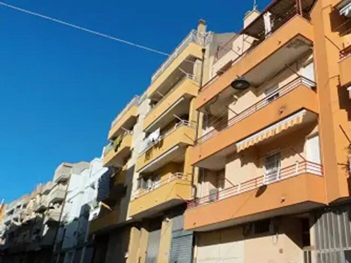 Appartamento con 6 locali in vendita in Via San Antonio, Montescaglioso