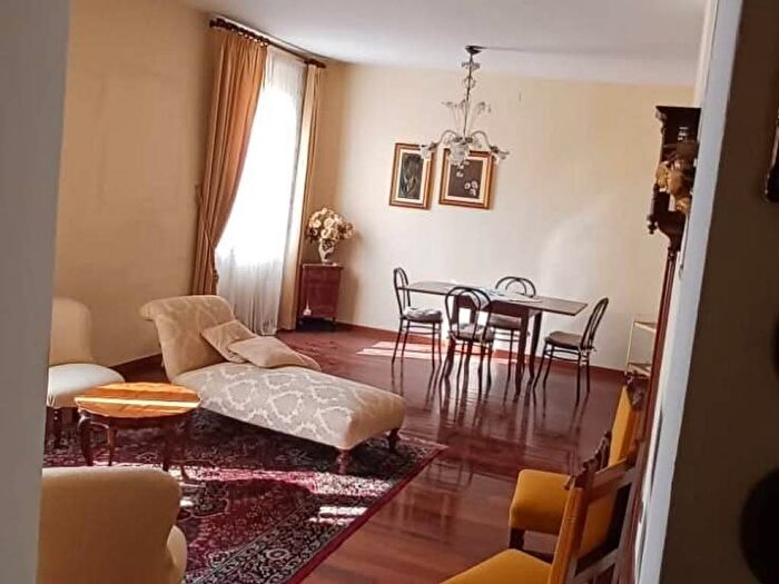 Casa con 5 locali in affitto in Via Chiaramonti, Centro Storico, Cesena