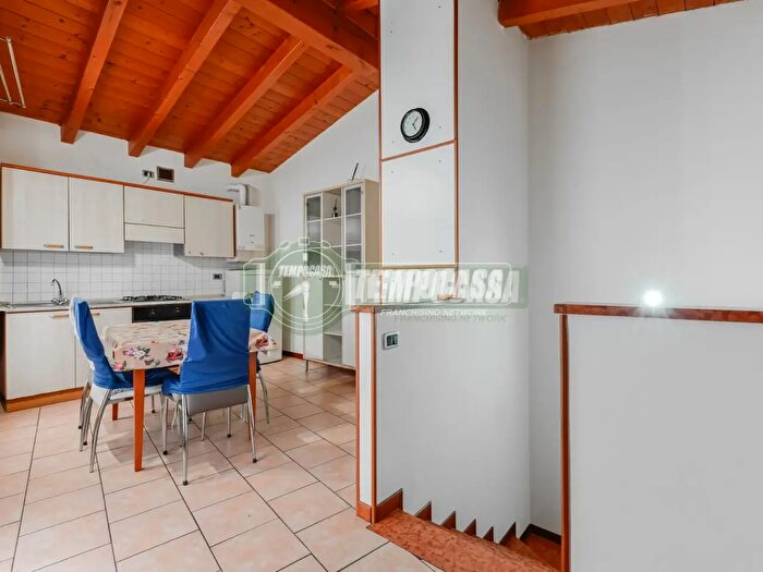 Appartamento bilocale in vendita in Via Giotto, Verdellino