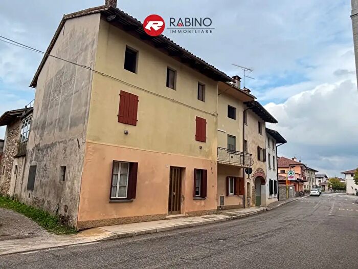 Casa con 5 locali in vendita in Via Duca dAosta, Mereto Di Tomba