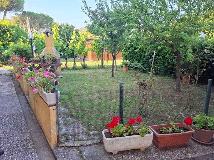 Casa quadrilocale in vendita in San Giuliano Terme