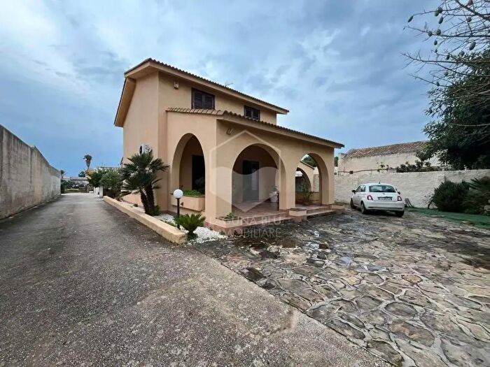 Casa con 5 locali in vendita in Cda Berbarello, Marsala