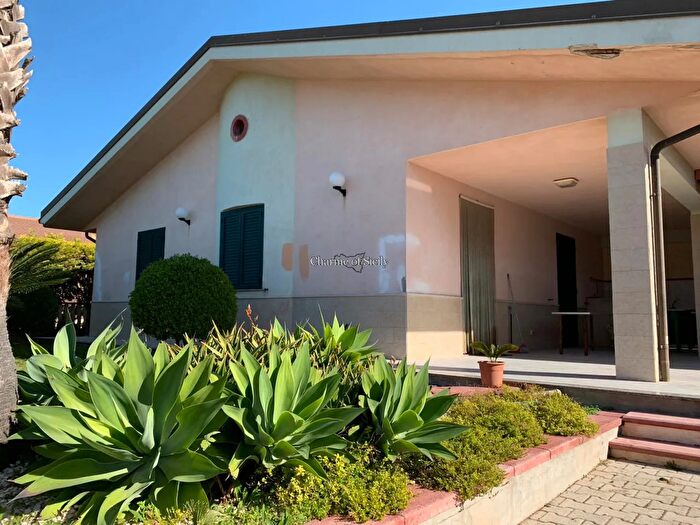 Casa trilocale in vendita in Via Paradiso, Ispica