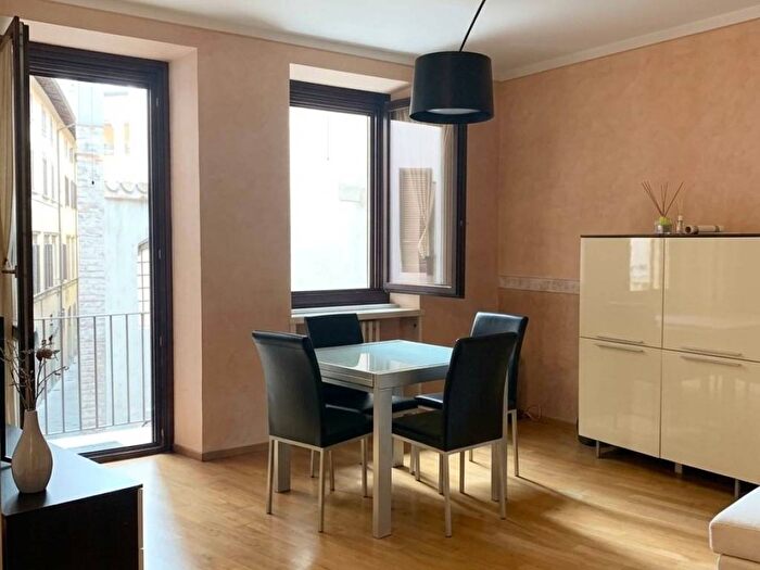Appartamento bilocale in affitto in Piazza Broilo, Centro Storico, Verona