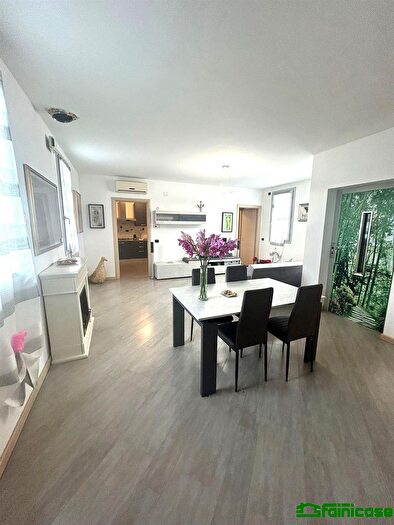 Appartamento quadrilocale in vendita in Via SantAmbrogio, Melzo