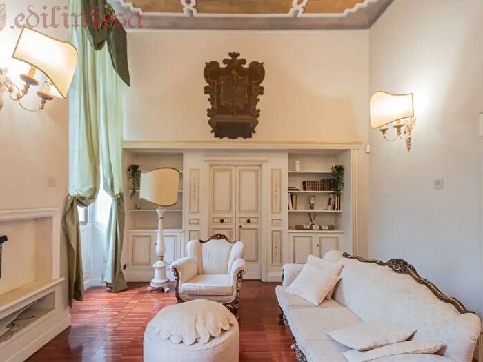 Casa con 6 locali in affitto in Via Parrocchiale, Besana In Brianza