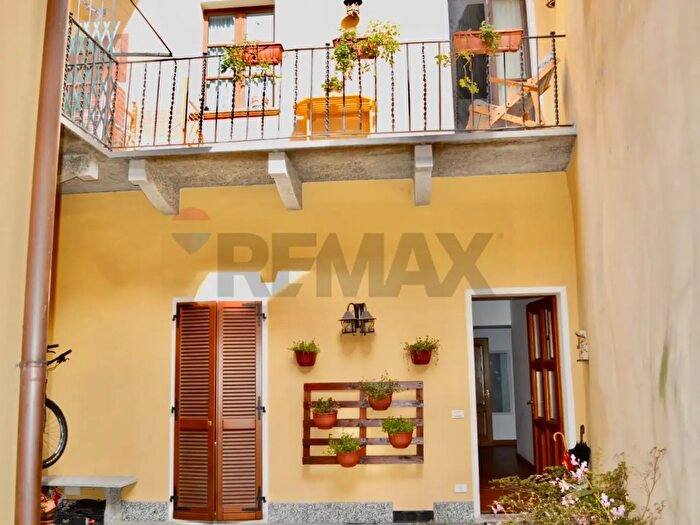 Casa con 5 locali in vendita in Cannobio