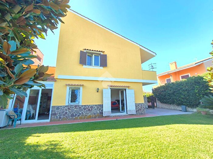Casa quadrilocale in vendita in Marina Velca Mare, Tarquinia