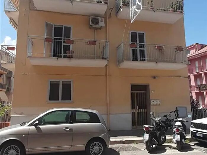 Appartamento con 6 locali in vendita in Lascari