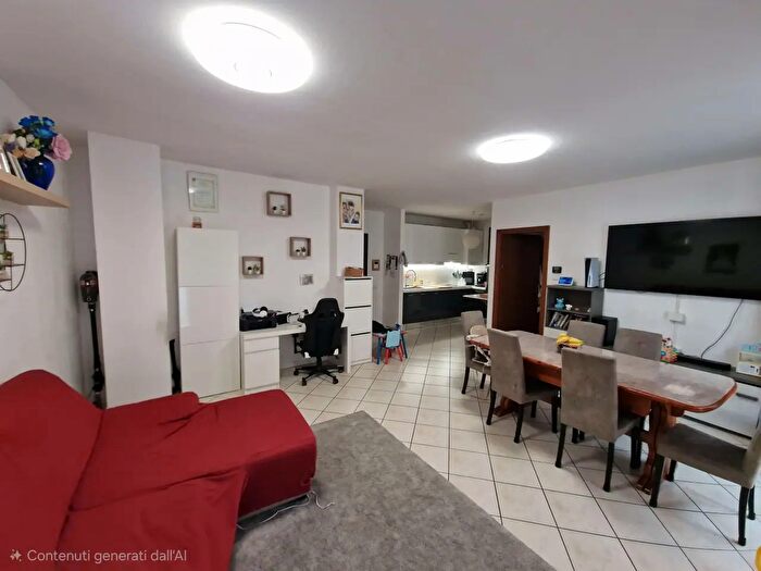 Appartamento trilocale in vendita in Piazza Santa Maria Nascente, Fenegro