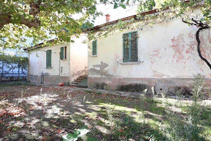 Casa con 9 locali in vendita in Rimini