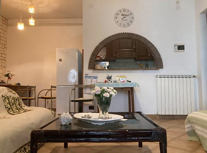 Appartamento trilocale in vendita in Viareggio