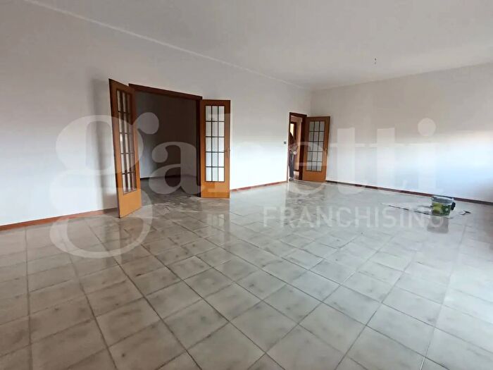 Appartamento quadrilocale in affitto in Via San Sebastiano, Siracusa